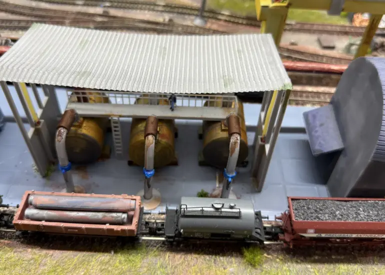 Gesamtansicht des RMW Tanklager 1 – Modellbau Metall Recycling Anlage mit 3D-Druck